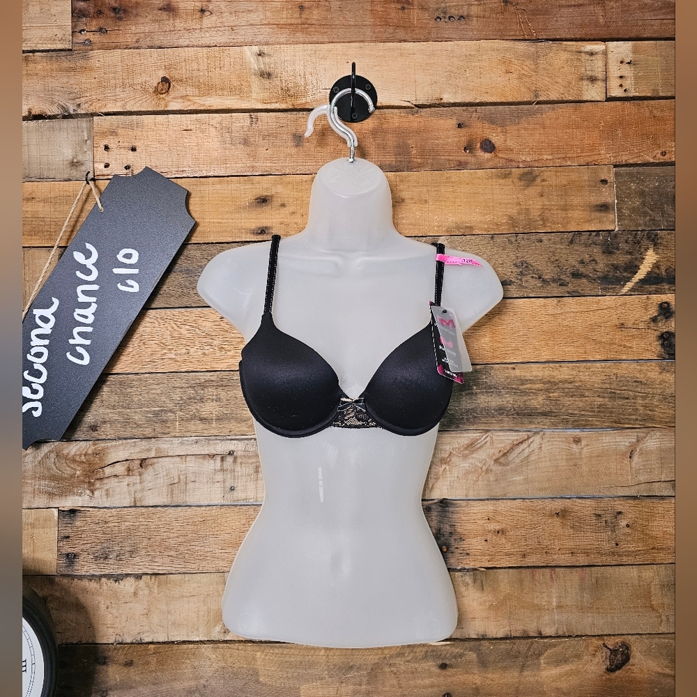 Maidenform women's black demi coverage bra size 32B